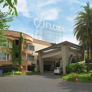 Flora Airport And Convention Centre Kochi נדומבסרי